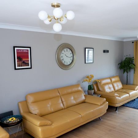 Pass The Keys Amazing 4 Bedroom Property- Hot Tub & Sea Views Scarborough Eksteriør bilde