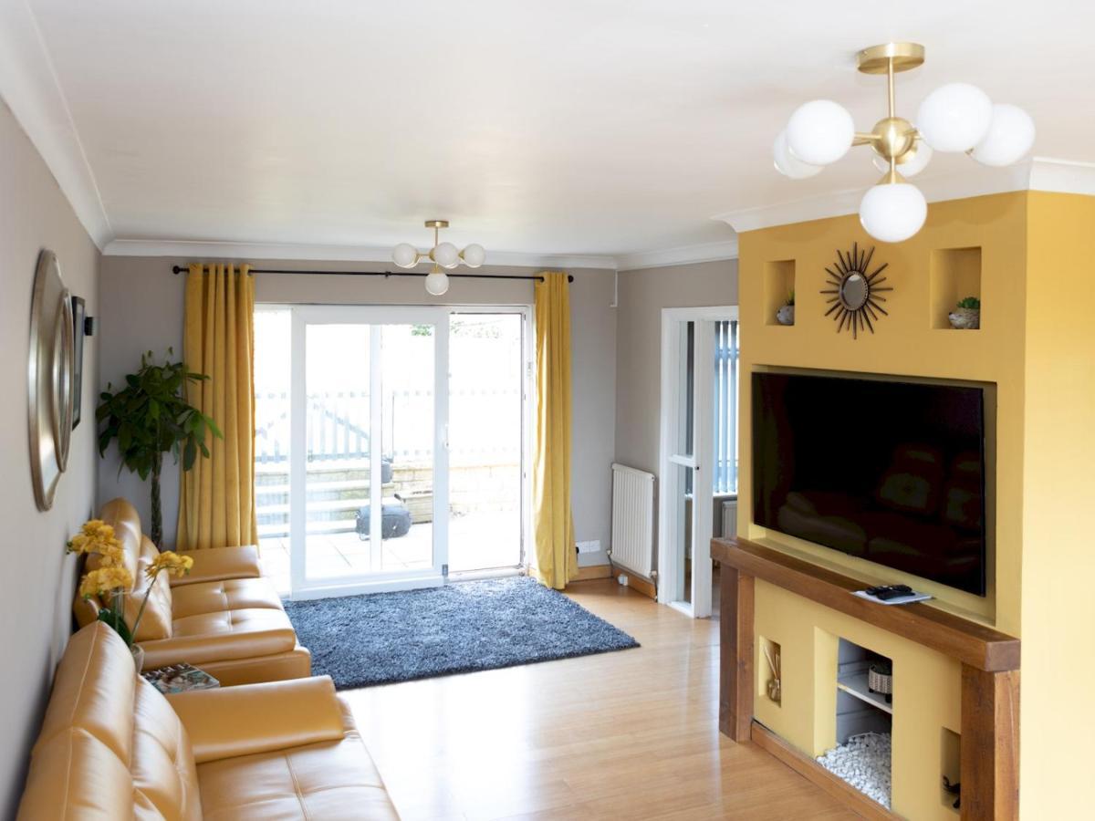 Pass The Keys Amazing 4 Bedroom Property- Hot Tub & Sea Views Scarborough Eksteriør bilde