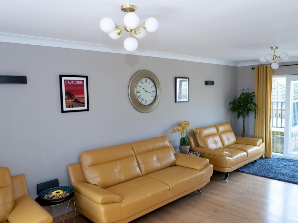 Pass The Keys Amazing 4 Bedroom Property- Hot Tub & Sea Views Scarborough Eksteriør bilde