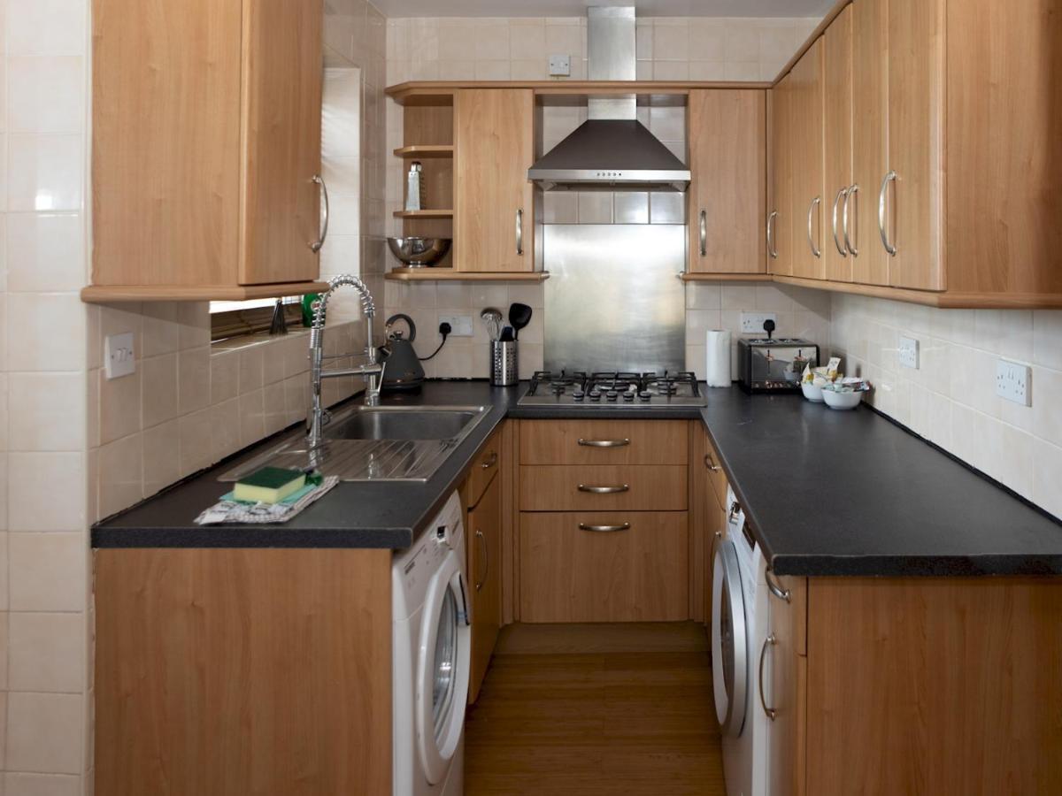 Pass The Keys Amazing 4 Bedroom Property- Hot Tub & Sea Views Scarborough Eksteriør bilde